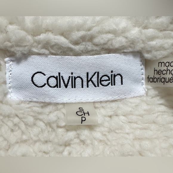 Calvin Klein Oversized Cream Fleece Fly Away Jacket Size Small - Picture 4 of 10